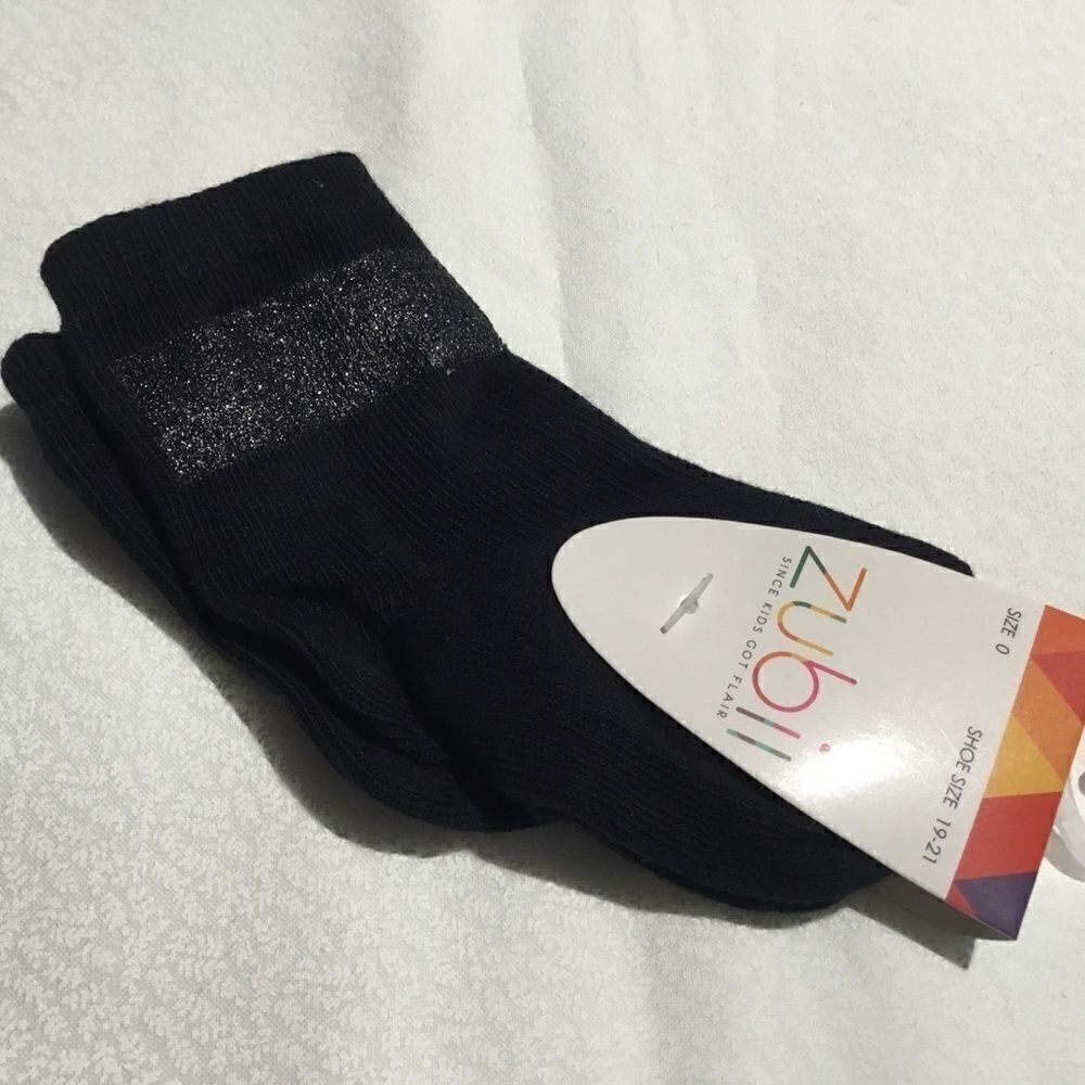 SALE. BUY 5/$10.  NWT. Girls Socks. Sz 0. Black.